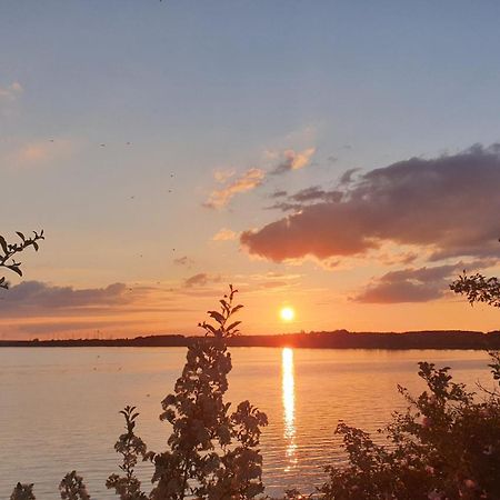 Seensucht & Urlaubstraeume, Ferienwohnung "Strand-Romantik" Senftenberg Bagian luar foto